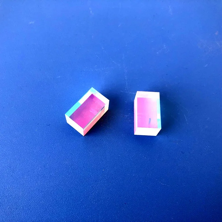 

20*20*17mm K9 Physical Experiments and the projector X-Cube Prism Lens