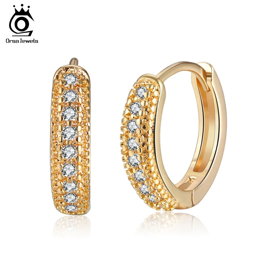 ORSA JEWELS, женские серьги-кольца золотистого цвета, покрытые AAA прозрачным кубическим цирконием, роскошные женские маленькие серьги, модные женские ювелирные изделия OME44