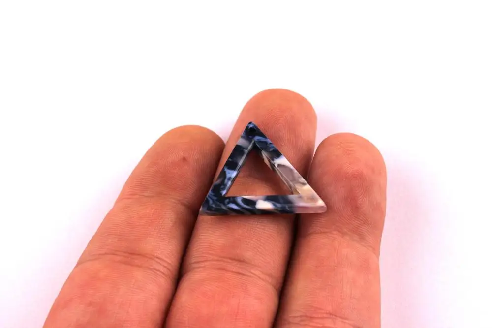 

Acetate Acrylic Earring Charms - Triangle Shaped Pendant Earrings - Jewelry accessories - 6pcs/lot - 22x24x2.5mm - AC1034