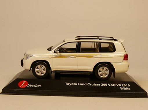 J-коллекция 1:43 Toyota Land Cruiser 200 VXR V8 2010 литая модель автомобиля - Цвет: Белый