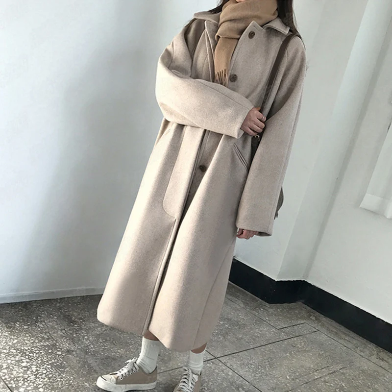 Женское длинное шерстяное пальто однотонное однобортное с отложным воротником