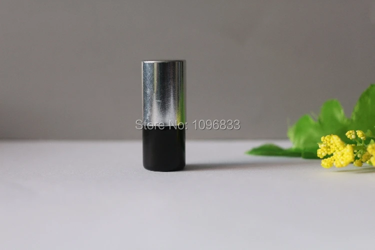 

Steel Ball Roller Bottle 2ml, Roll on Bottle with Silver Cap, 2ml Black Roll on Bottle, Black Perfume Roller Bottle, 100pcs/Lot