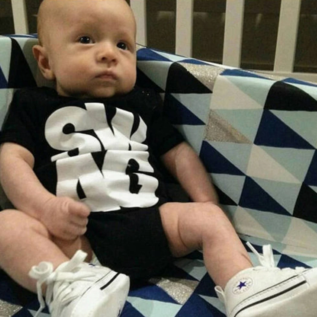 Новая модная одежда для новорожденных Комбинезоны маленьких мальчиков и девочек