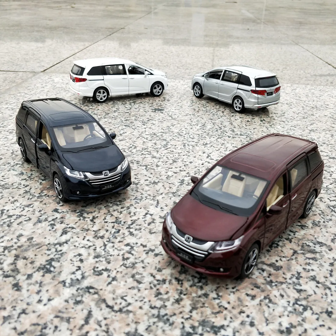 1:32 Honda Odyssey Six открытая дверь имитация сплава Модель автомобиля задний звуковой светильник Модель автомобиля игрушечный автомобиль