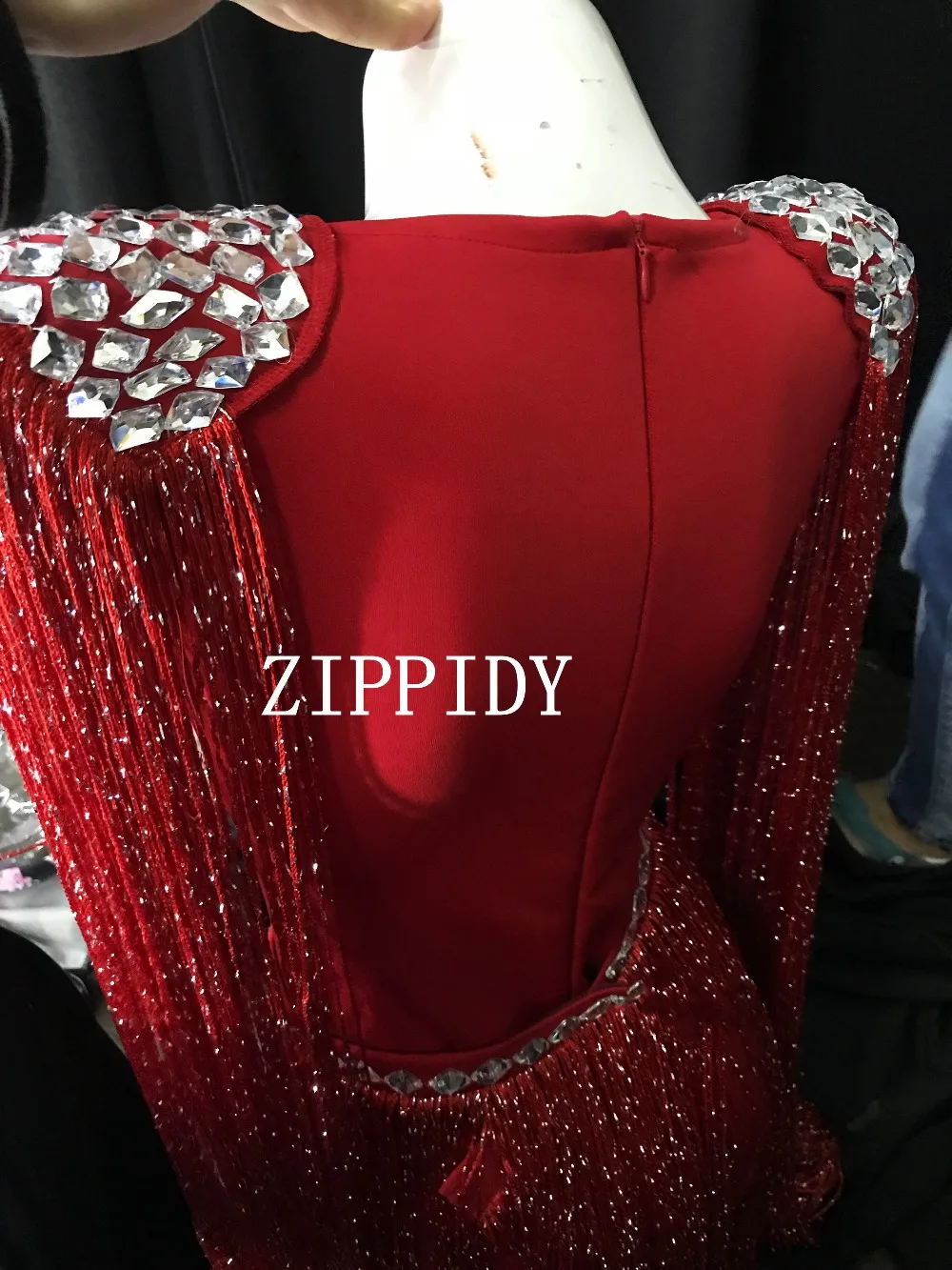 Рисунок 3 - Эластичное боди с Красной кисточкой и кристаллами