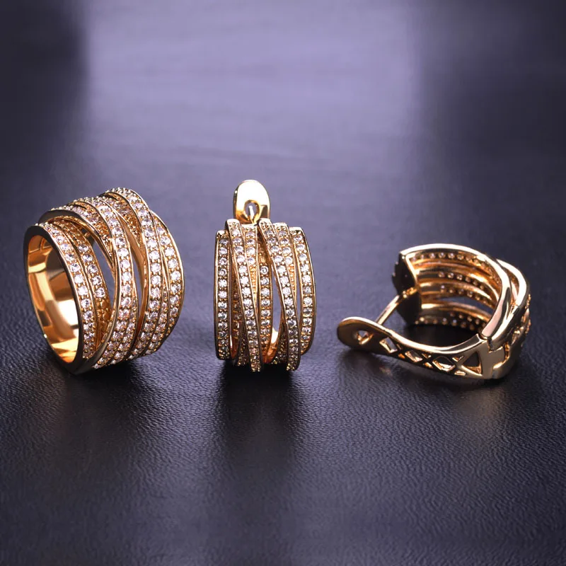 Женский комплект из кольца и серёг Blucome меди с фианитом в форме Зубцов украшение