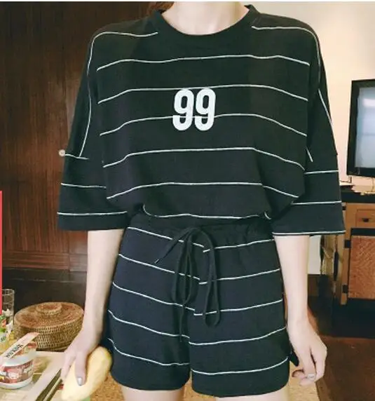 Новый стиль Для женщин Летняя футболка + Шорты два Костюм из нескольких предметов