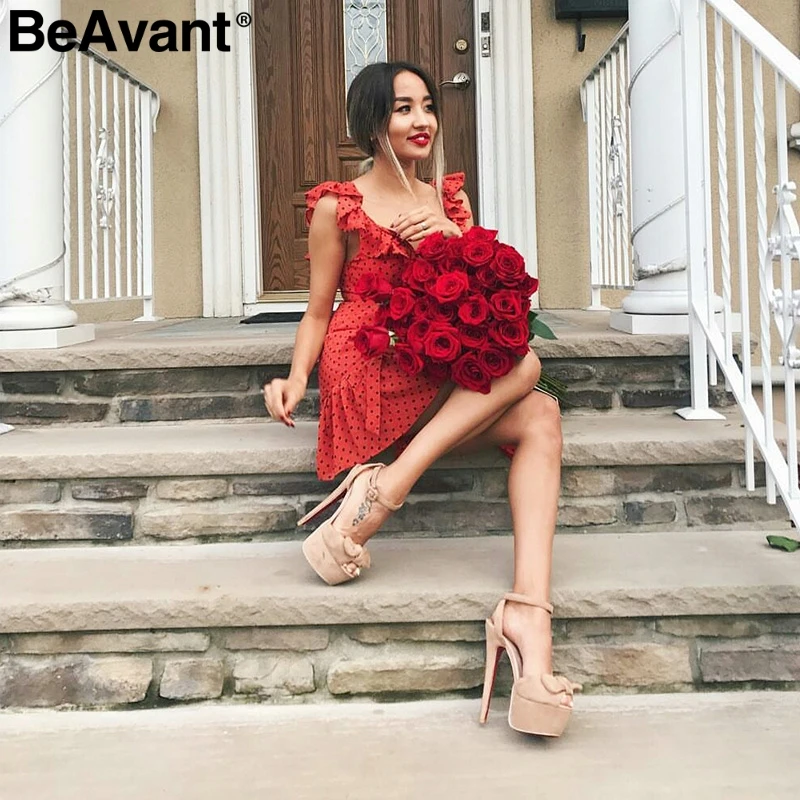 Фото BeAvant точка v образным вырезом ремень Мини платье для женщин спинки летнее со BeAvant точка v образным вырезом ремень Мини платье для женщин спинки летнее со