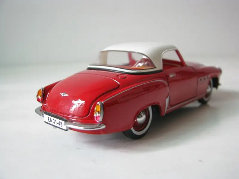 Ist модель 1:43 Wartburg 311 Кемпинг Бутик брелок для автомобильных ключей игрушки детей