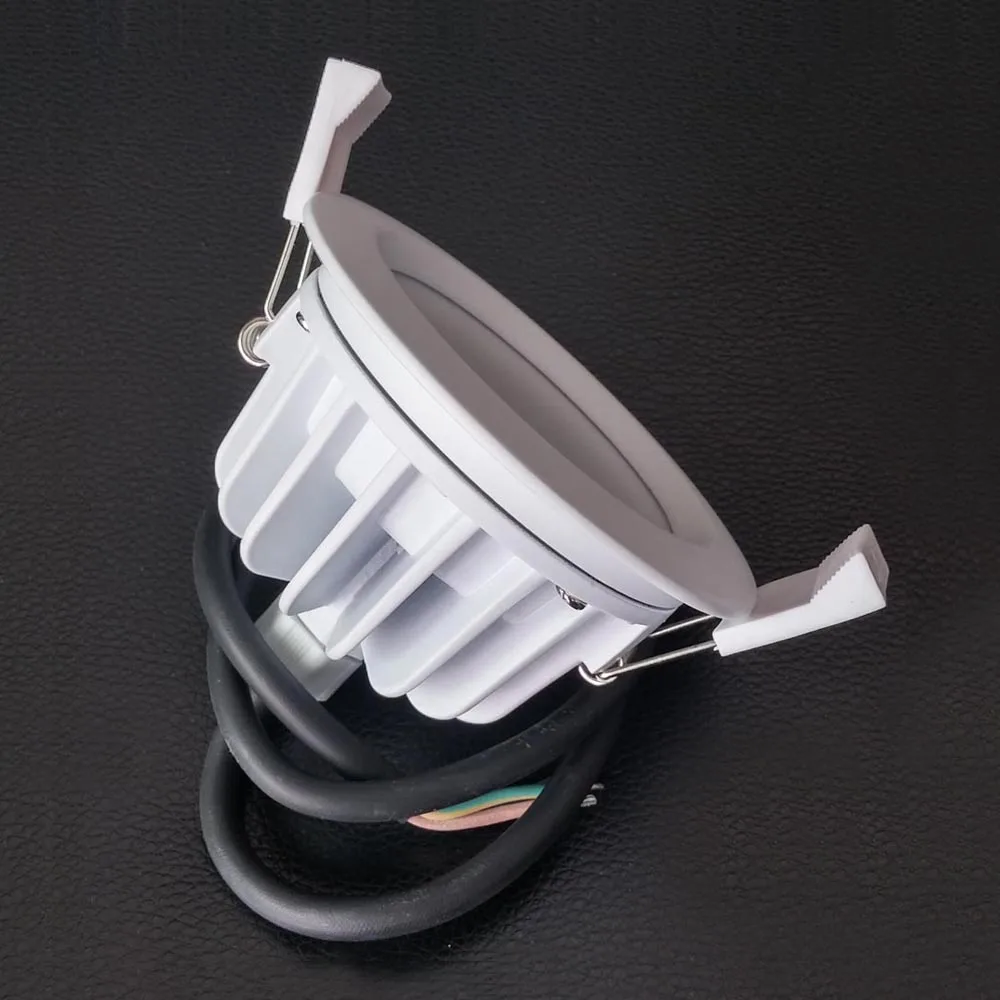 Светодиодный потолочный светильник для ванной комнаты 8 Вт с регулируемой