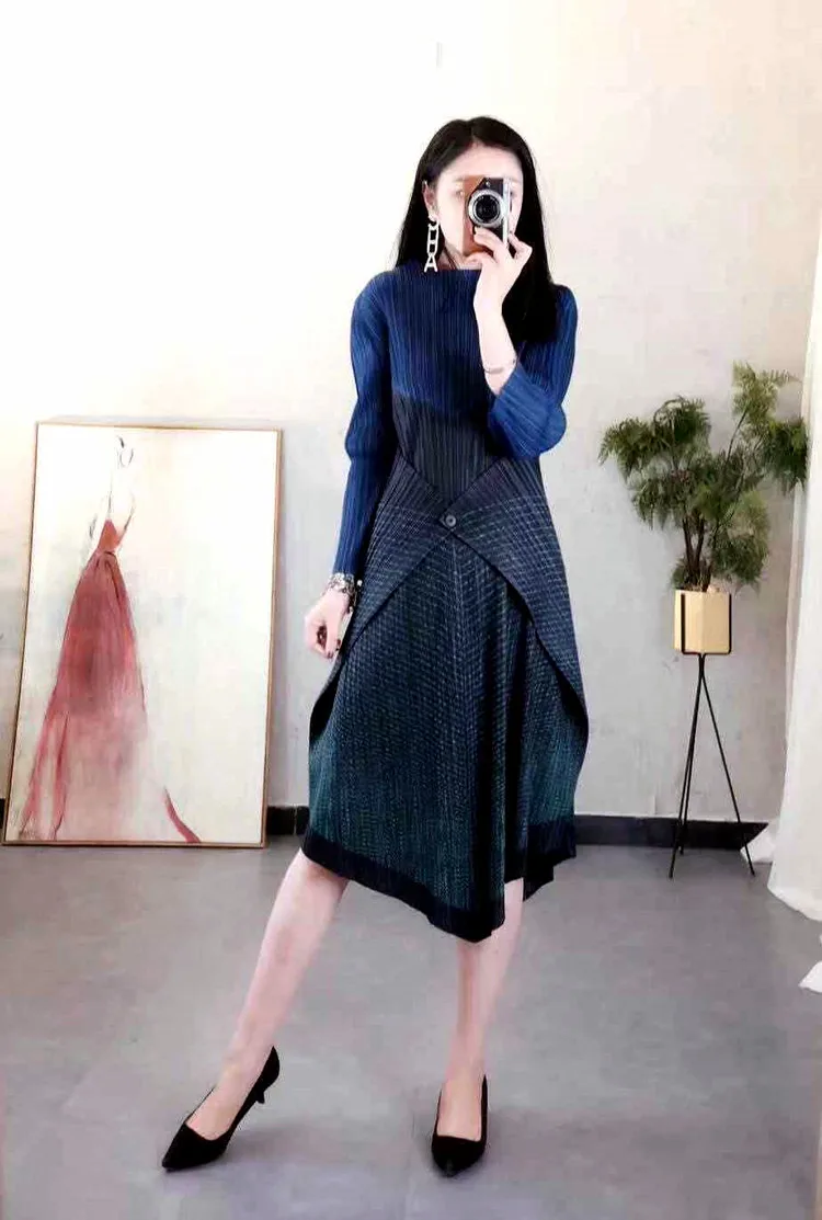 Navy Changpleat Весенние новые полосатые сплайсинговые женские платья Miyak плиссированные модные дизайнерские женские платья на одной пуговице с эластичной талией - Цвет: Navy