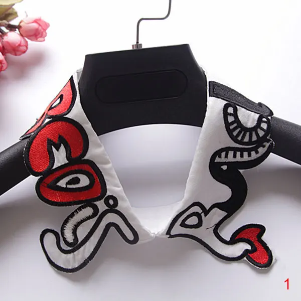 Рубашка с имитацией воротника со съемной вышивкой из мультфильма блузка