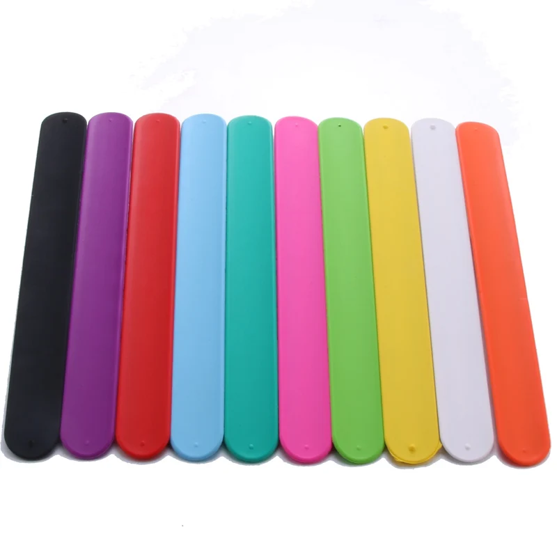 

10Pcs/Lot optional Jewelry Silicone Slap Bracelets Papa Wristband Cuff Bangles Kids Rainbow Rubber Toys Birthday Party