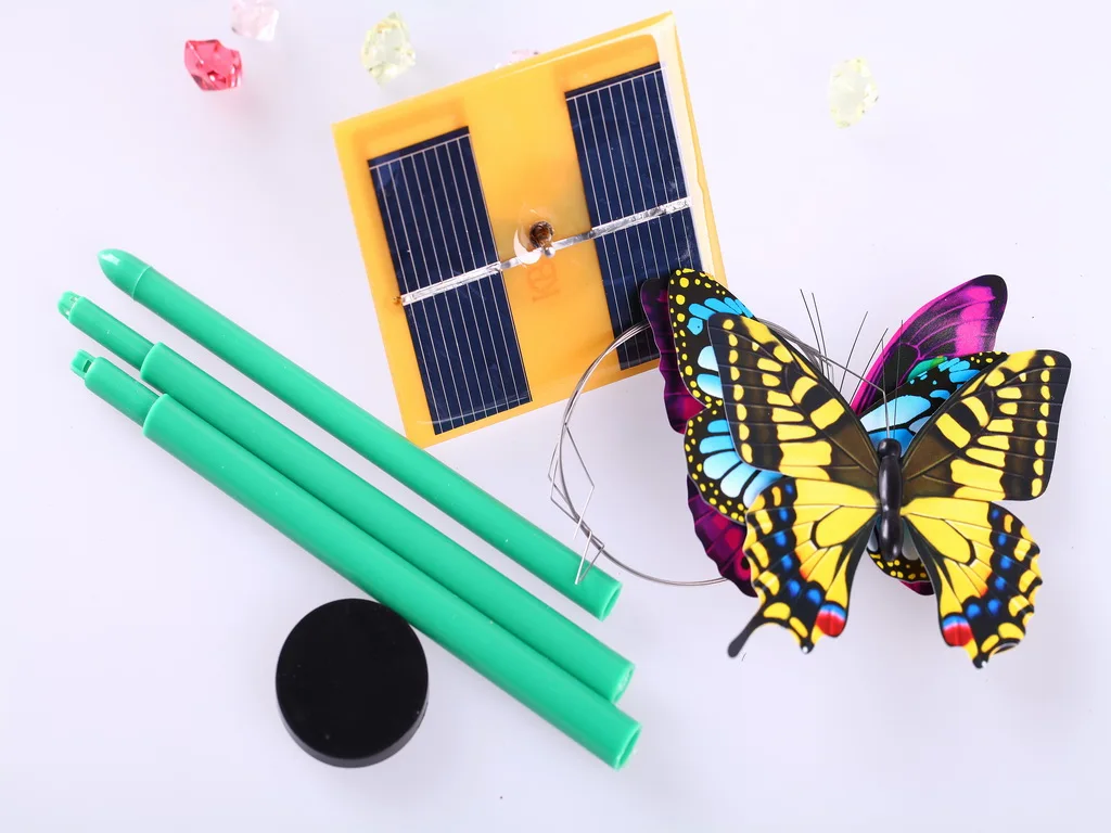 butterfly Игрушка на солнечной батарее, имитация насекомых, муравьиная машинка, Бабочка, таракан, кузнечик, паук, черепаха, без батареи, можно запускать, забавные игрушки Божья коровка - Цвет: butterfly
