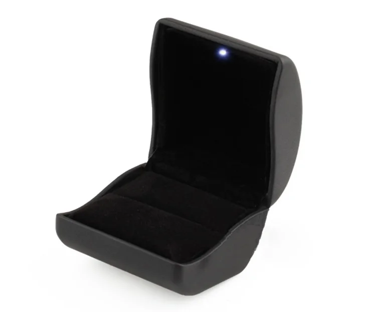 LED Lighted Black Leather Engagement Ring Jewelry Gift Box Wedding Diamond Bague Presentation Stand Hoolder Showed Case NEW | Украшения и