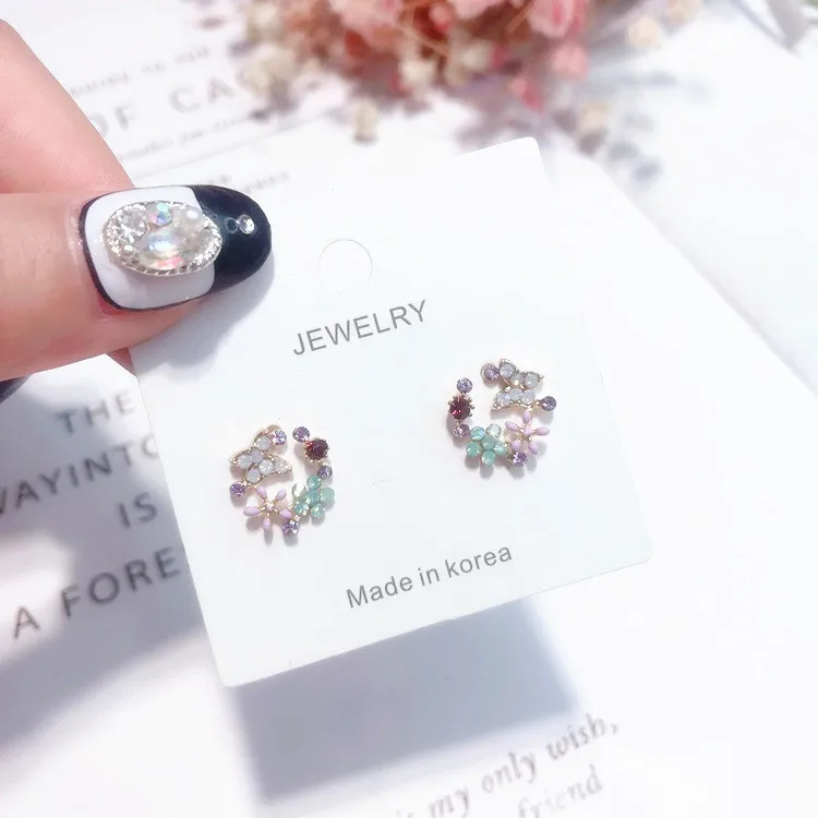 Женские серьги гвоздики с цветками цветные стразы в виде бабочек корейский стиль