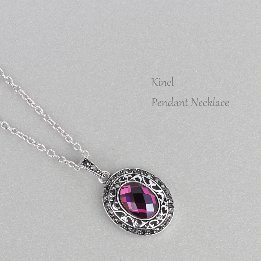 Ожерелье с кулоном в виде индейки серебристого цвета из смолы белым кристаллом