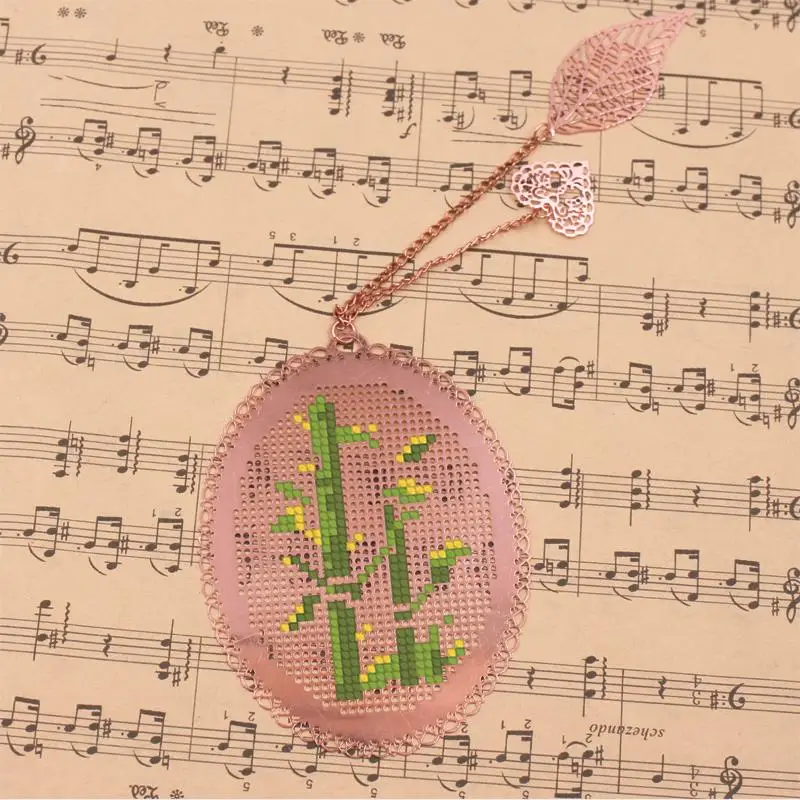 Нитки DMC для рукоделия вышивка крестиком искусственное серебряное золото