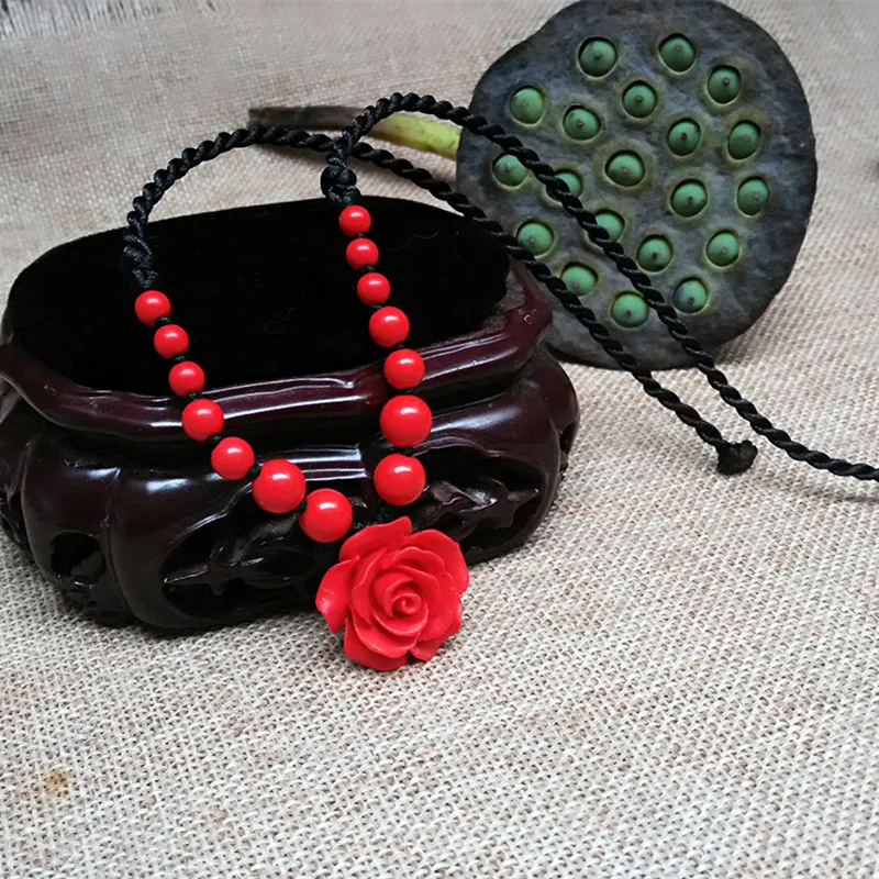 Ювелирное изделие ручной работы в народном стиле ожерелье виде цветка короткая