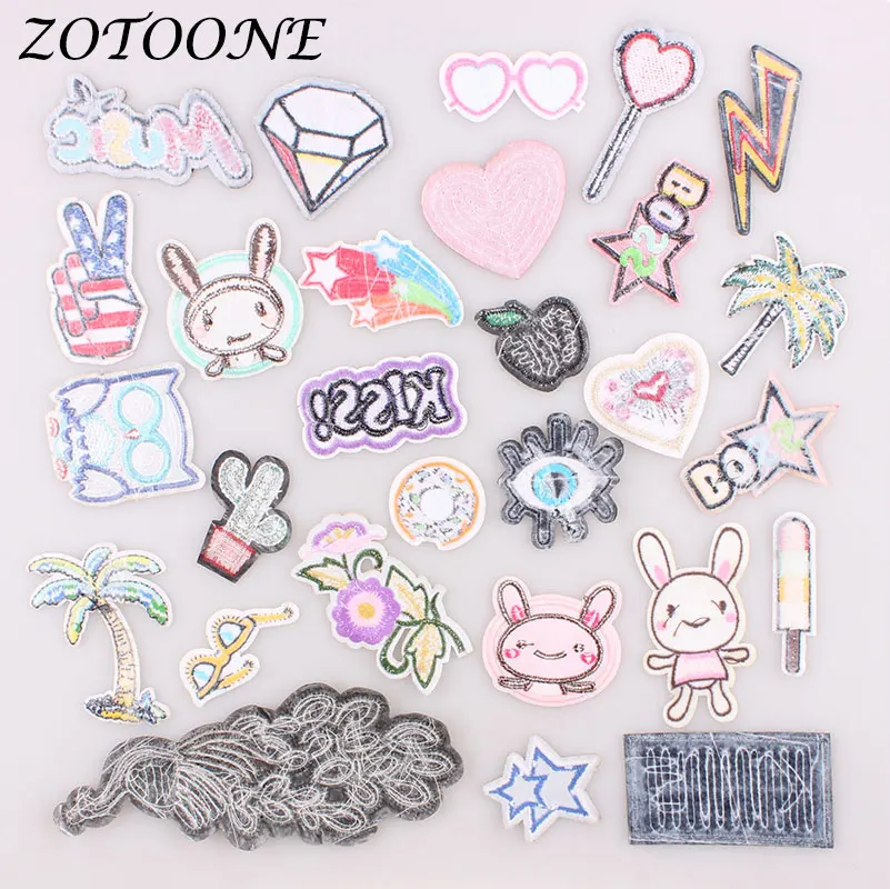 ZOTOONE с цветочным принтом сердцем и надписью блестящие нашивки вышитые