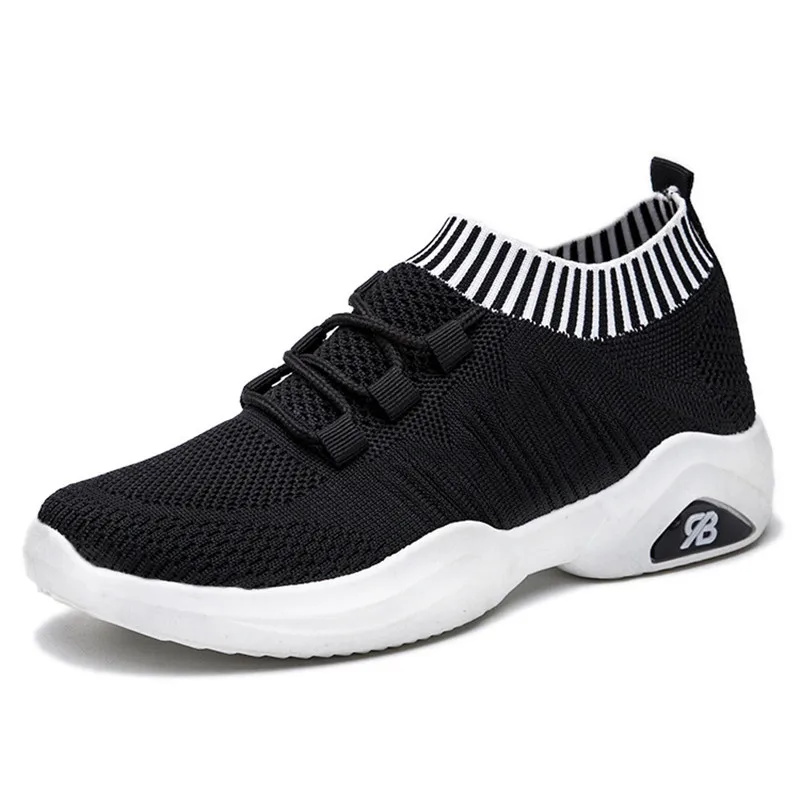 

Spring and summer new three-color sneakers female Korean version of the wild breathable lightweight casual running shoes