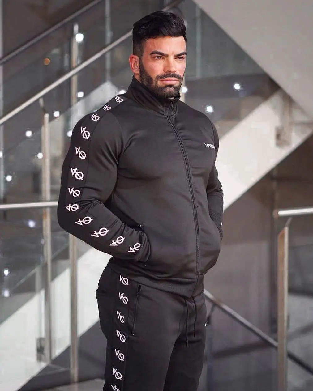 2009 Новая осенняя и зимняя Европейская американская спортивная мужская куртка