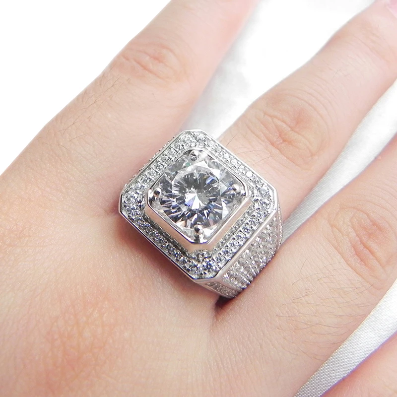 Обручальные кольца Karopel с микрозакрепкой из фианита мужские круглой формы в