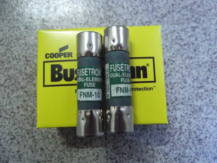 

FNM-10 BUSSMANN Boshi Man United States 10X38 fuse / Fuse 10A 250V Authentic