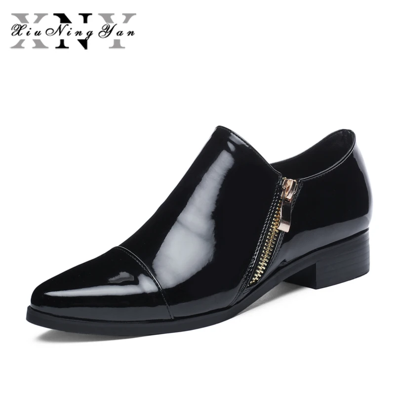 Туфли лодочки женские из лакированной кожи с острым носком на квадратном каблуке