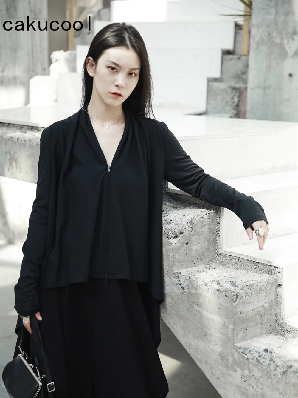 Женская Асимметричная куртка Cakucool черная Осенняя Готическая кимоно японская с v