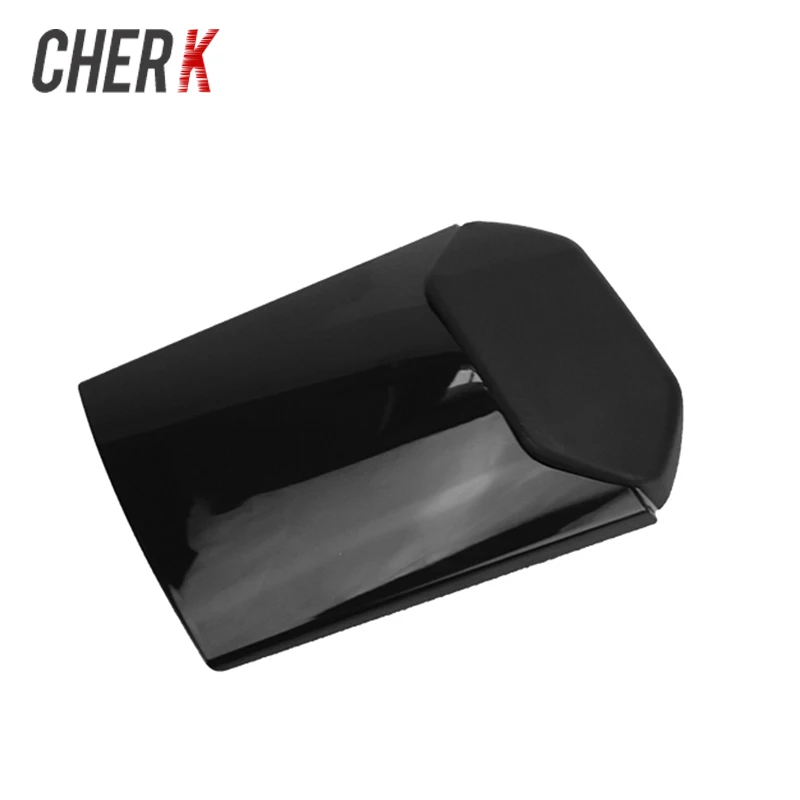 Черная пластиковая накладка на заднее сиденье мотоцикла Cherk хвостовый отдел