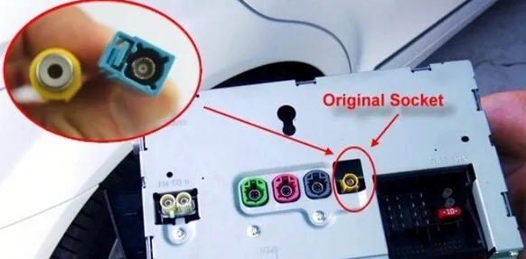 Автомобильная камера заднего вида/RCA и оригинальный экран совместимый с Mercedes Benz M