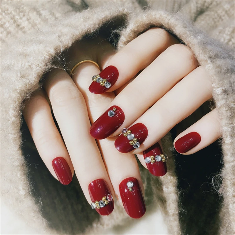 

24pcs Red Natural Short False Nails Tips Full Cover Salon Tools Round Head Nail Art Tip with Shiny Diamond DIY Bride Fake Nail