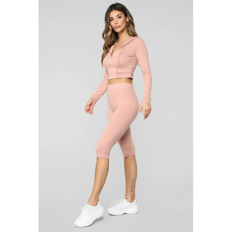 Woman Sportswear Gym Set Sport Costume Women 2 pieces set Long Sleeve Crop top+ knee length pants Fitness Shorts Sporting suit | Женская