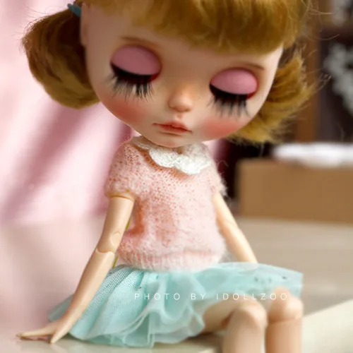 Одежда для кукол мохеровая куртка женская с белым воротником Azone Momoko DAL JerryBerry Pullip