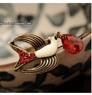 Кольцо в стиле готика панк винтажное с милыми птицами-ласточками r240 | Украшения и