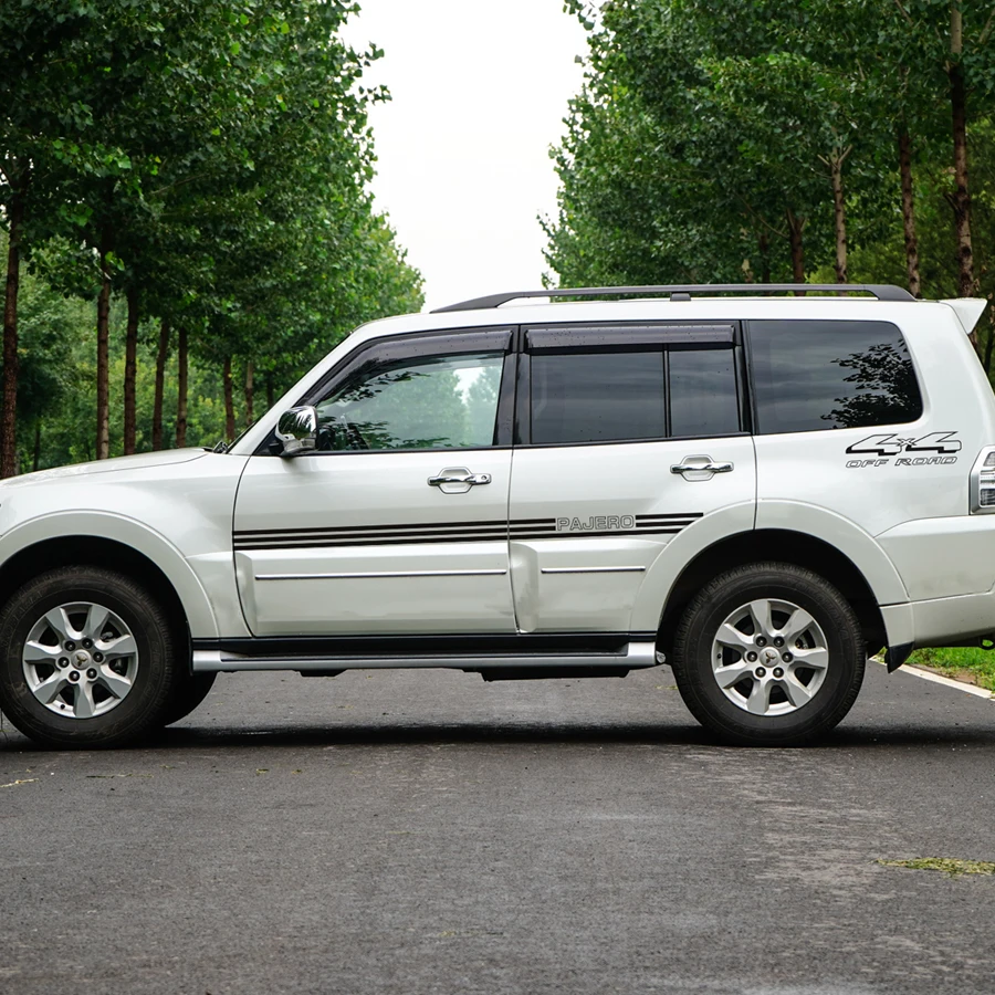Автомобильные наклейки, 4 шт., автомобильные боковые накладки, 4x4, внедорожные, в полоску, графические виниловые аксессуары, наклейки на заказ для mitsubishi pajero sport