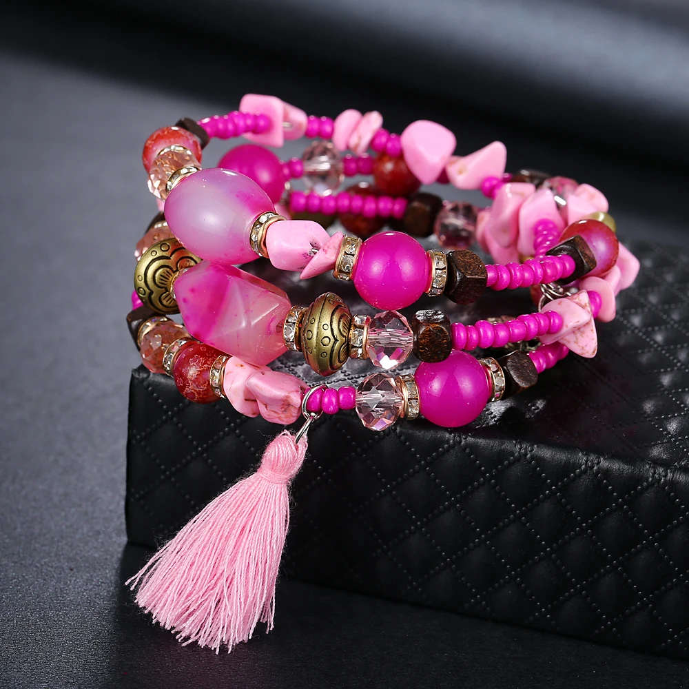 Женский многослойный браслет с бусинами ярко-розовый из камней Ювелирное