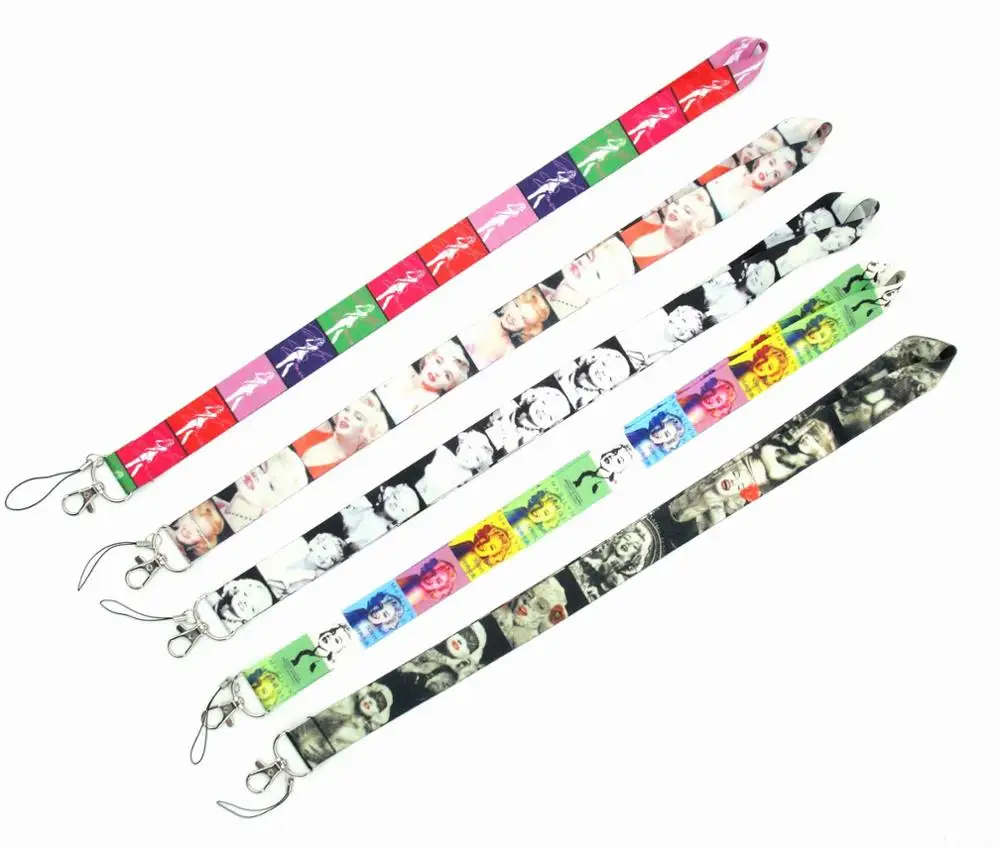 Брелок для ключей с мультипликационным изображением знаменитой звезды секса