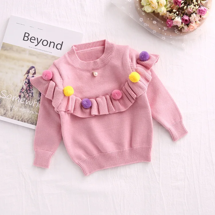 2017 г. Осенне зимний милый цветной вязаный свитер с помпонами для маленьких