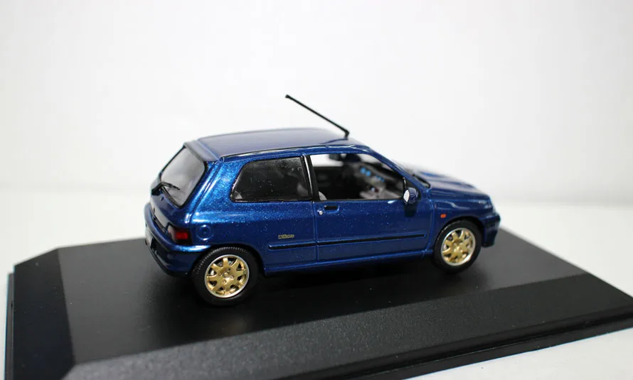 Оригинальная фабрика 1:43 Renault Cilo Вильямс Игрушечная машина из сплава игрушки для детей литой модельный автомобиль подарок на день рождения