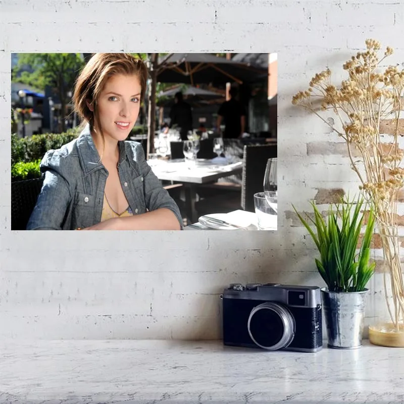 Пользовательский холст Настенный декор Печать Анна Кендрик плакат тканевый