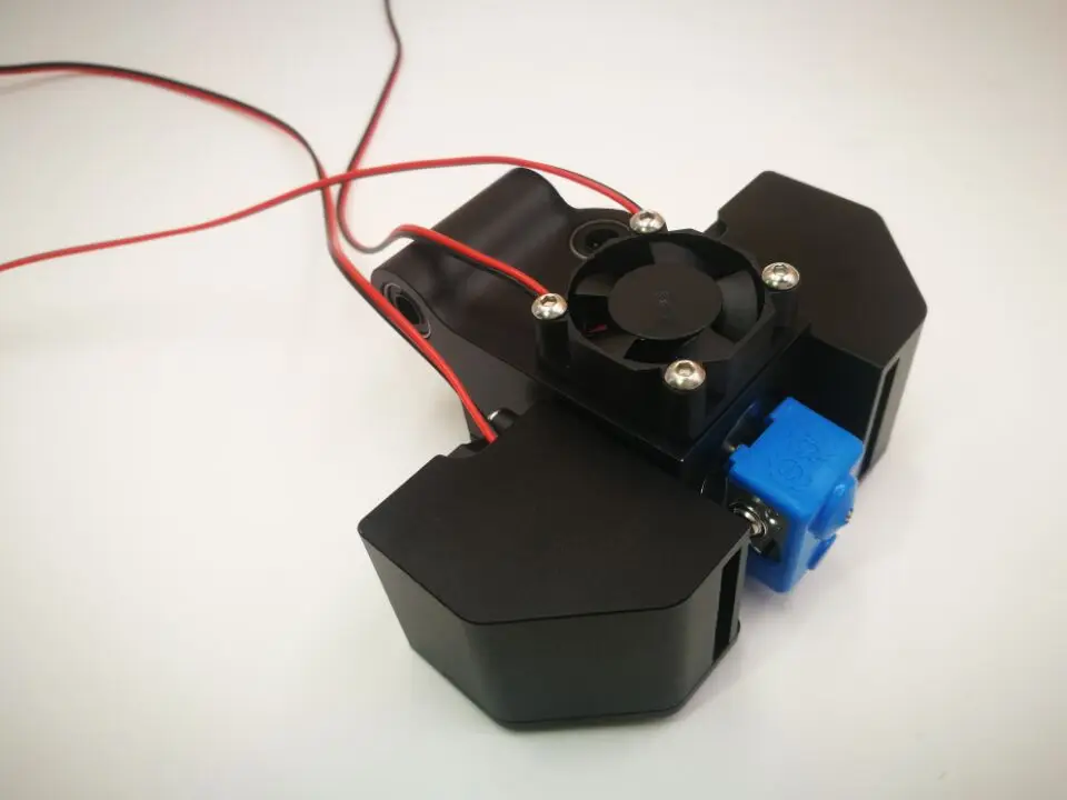 

Hot end for Ultimaker with E3D V6