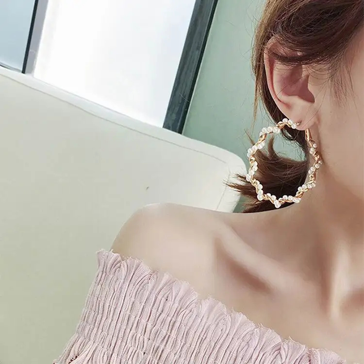 

MENGJIQIAO 2018 New Statement Simulated Pearl Wrap Big Circle Earrings For Women Personality Fashion Hoop Ear Accessories Brinco