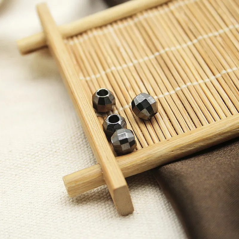 50 шт./лот Новые 6 мм один более разделе круглой изоляции Бусины черный куб