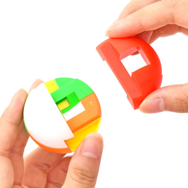 

2Pcs Creative Ball Puzzle Cube Capsule Pinata Intelligence Assembling Ball For Pendant Children Birthday Favors Game Toys