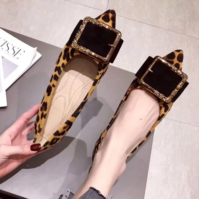 

2019 New Shoes Women Flats Fashion Leopard Woman Crystal Shallow Slip-On Single Shoes Office Ladies Footwear Females Footwear 40