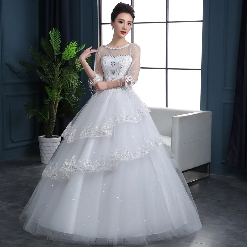 

Wedding Gown 2019 Bridal Dress Ball Gown Vintage Illusion Floral Lace Tiered Tulle O-Neck Half batwing Sleeve