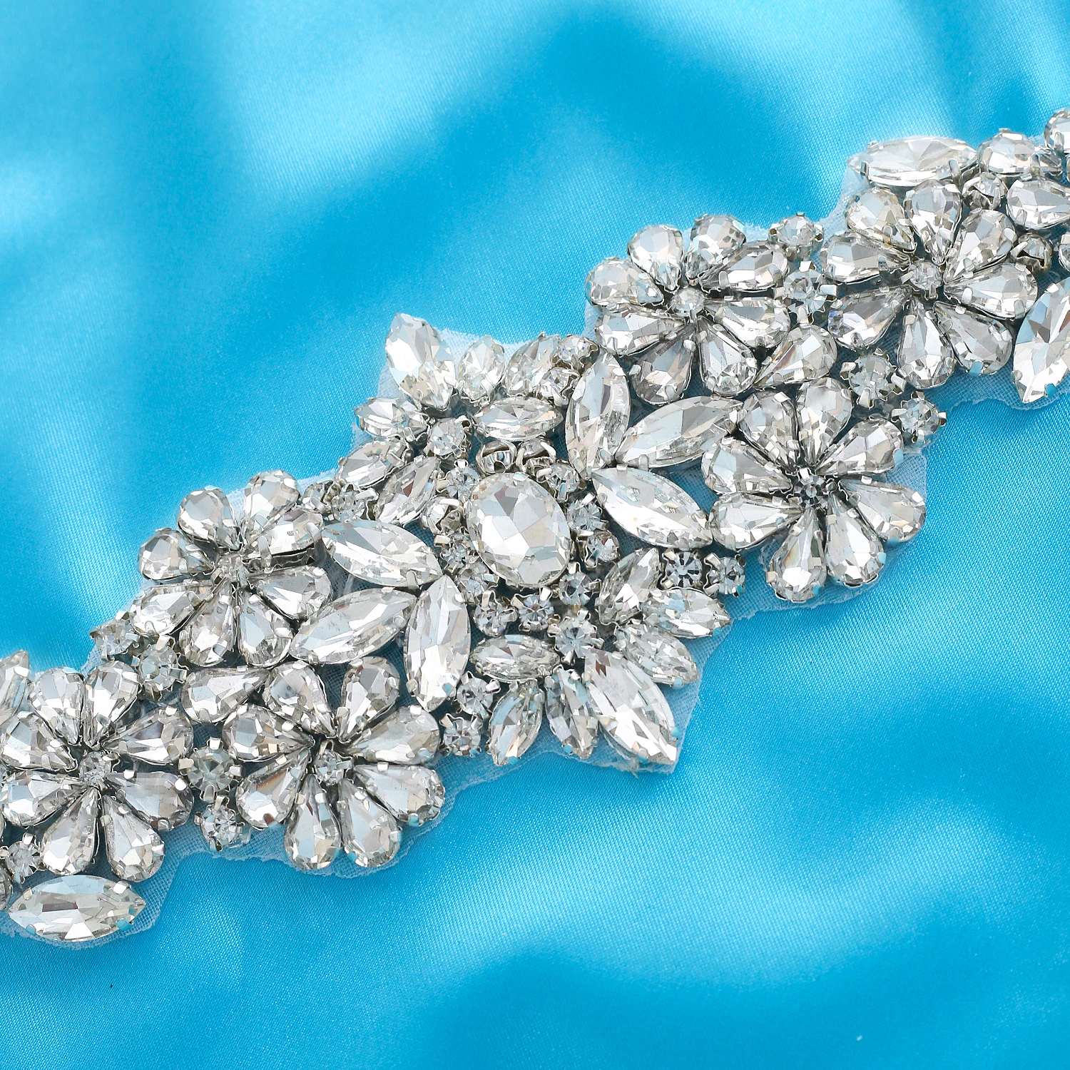 

Clear Rhinestones Appliques For Wedding Dresses Belt Silver Crystal Rhinestones With Pearls Sewing On Bridal Sashes F162