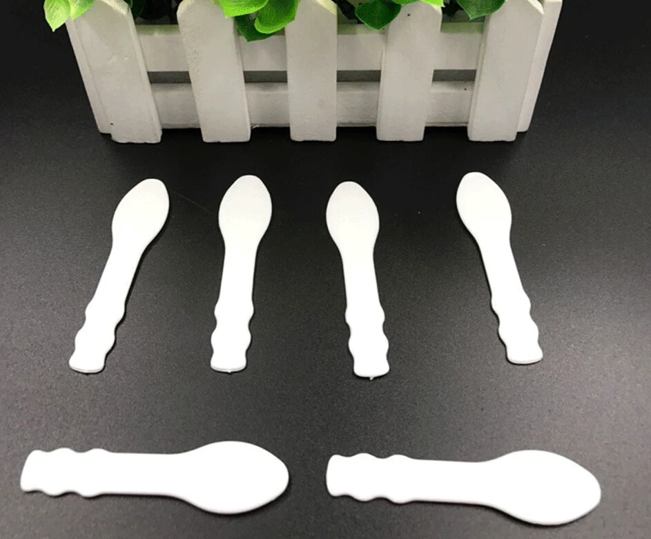 Рисунок 4 - белая маска для лица